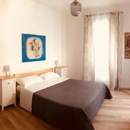 Lilli's Apartment *